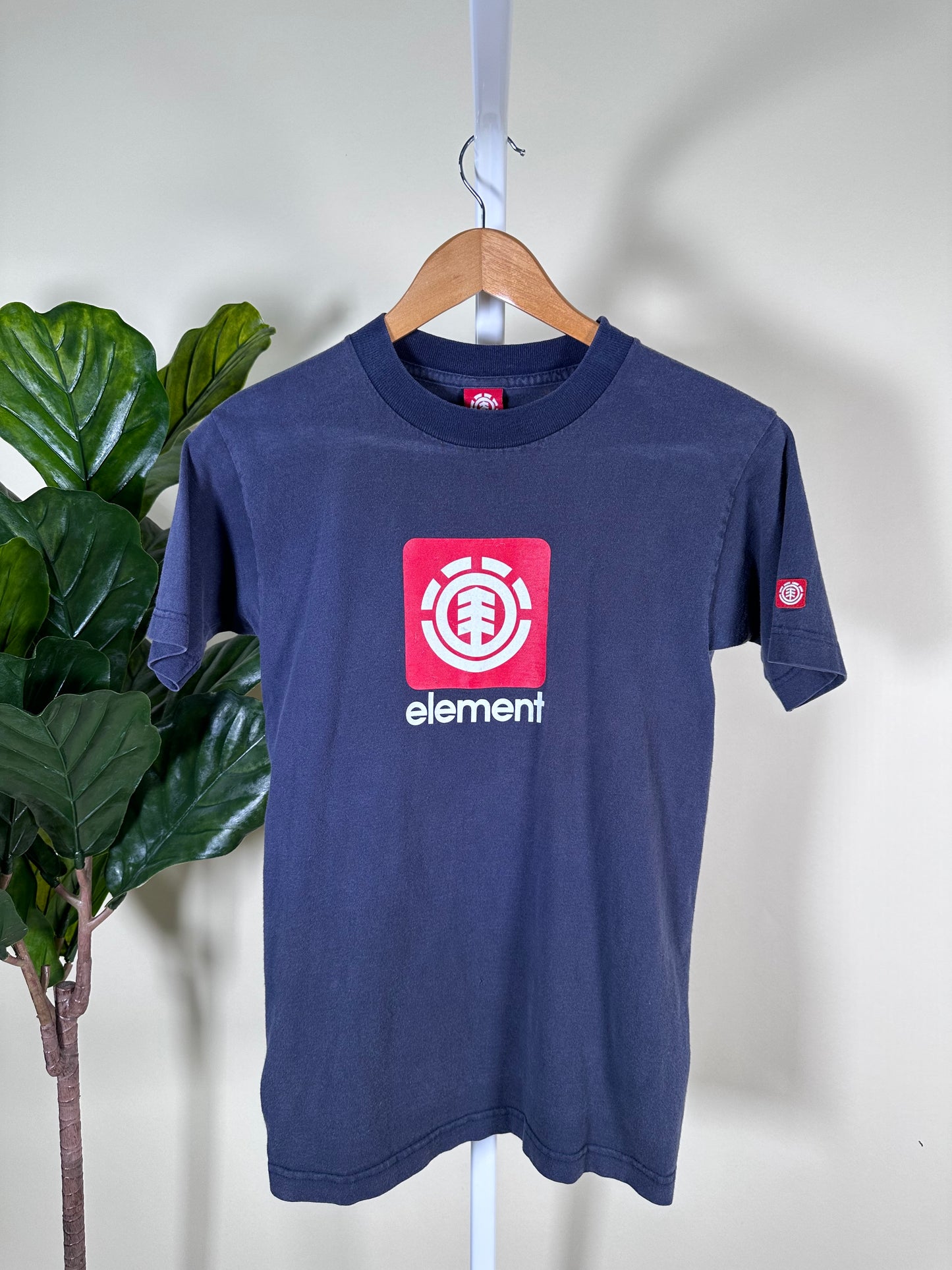 Element Tee (Small)