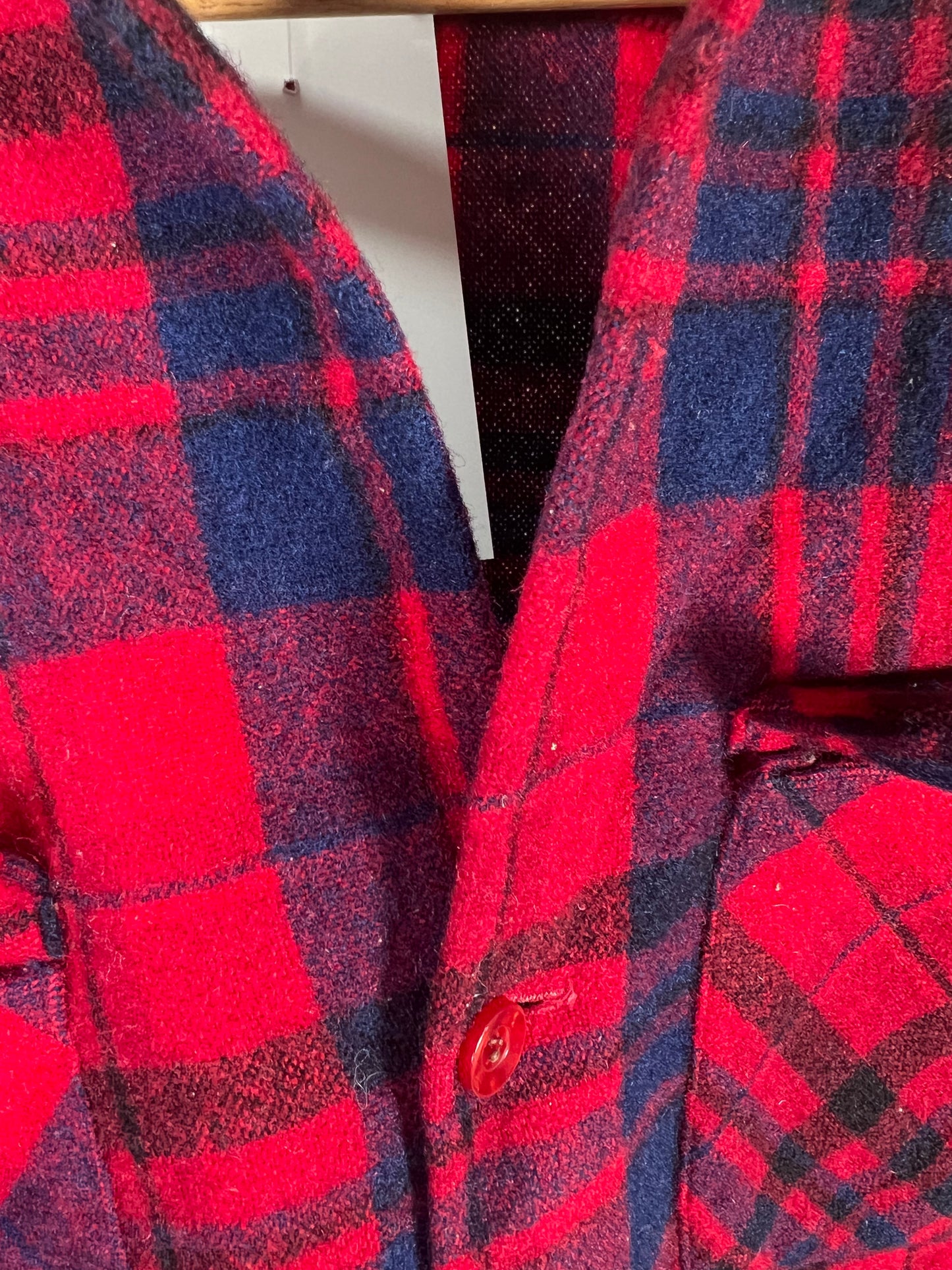Vintage Pendleton Wool Flannel (Large)